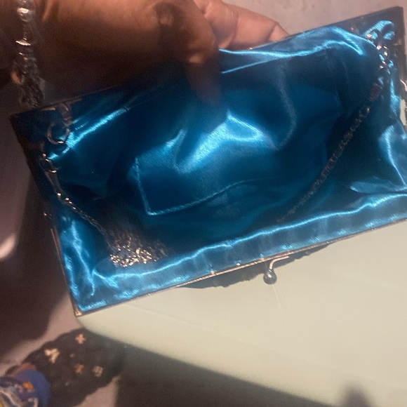 Clutch with chain - Picture 4 of 5